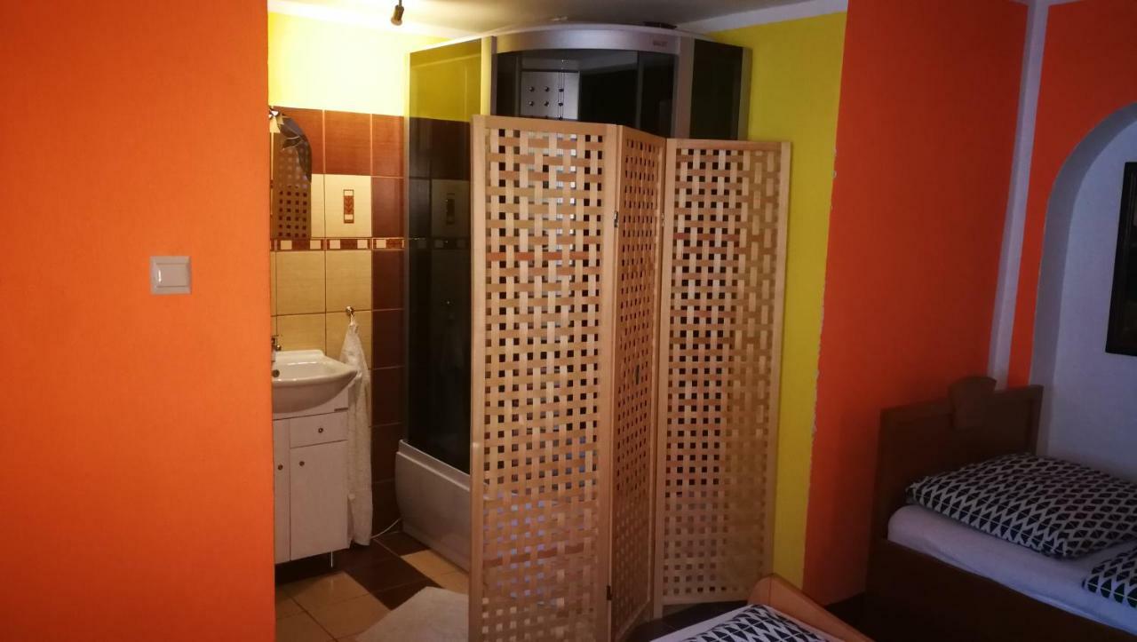 Chata Eliska Pension Stará Lesná Buitenkant foto